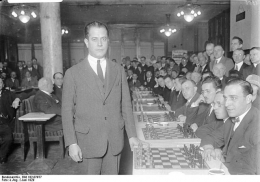 José Raoul Capablanca 1929 in ... Berlin!