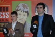 Kramnik (rechts) und sein Konkurrent in den letzten Dortmunder Runden